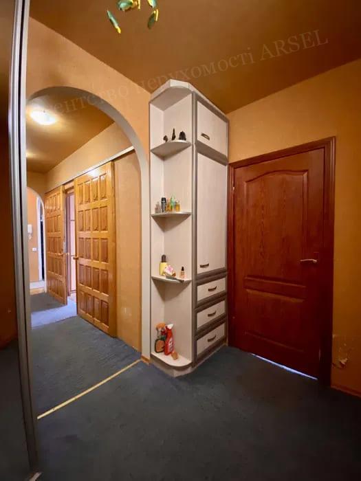 Продаж 3-кімнатна Квартира Київ Оболонський Героїв Дніпра вулиця 20А - Агентство нерухомості ARSEL