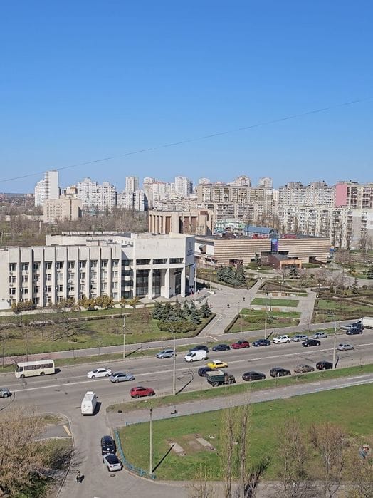 Продаж 3-кімнатної квартири в ЖК троєщина, Київ, Деснянський район, Червоної калини вулиця, 13/16